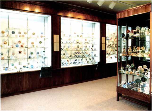 6.12 A room in the Bergstrom Museum