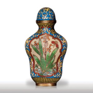 Lot 8 Antique Chinese enamel opium bottle