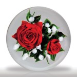 Lot 105 Rick Ayotte 1992 “American Beauty” red rose bouquet paperweight