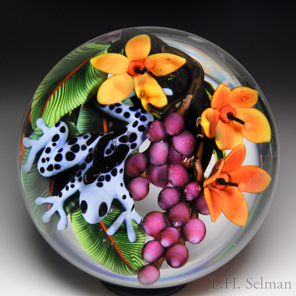 Colin Richardson 2013 poison dart frog paperweight.